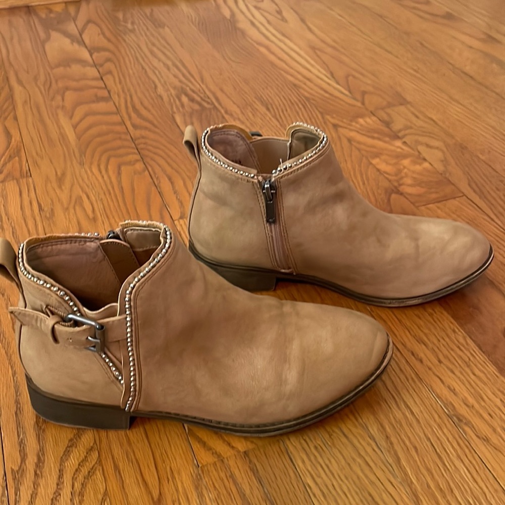 Nina Manda Girl's Tan Nubuck Boots